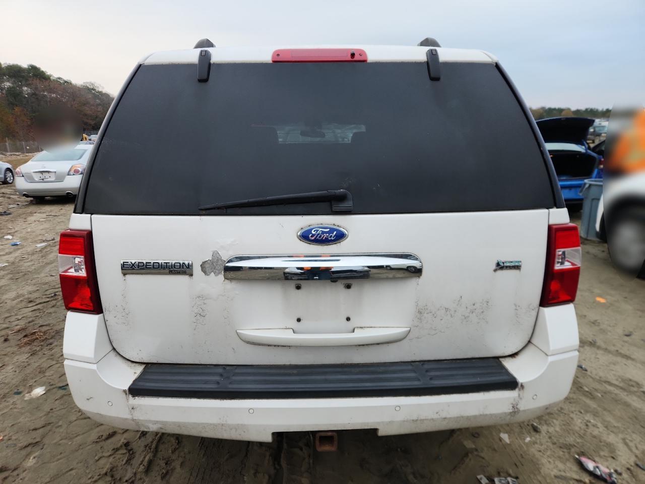 2011 Ford Expedition Limited - Image 6