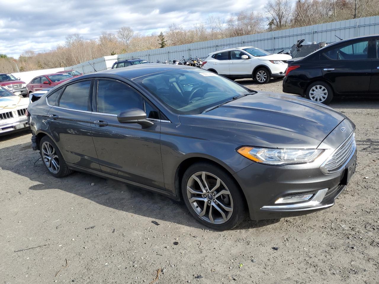 2017 Ford Fusion Se - Фото 4