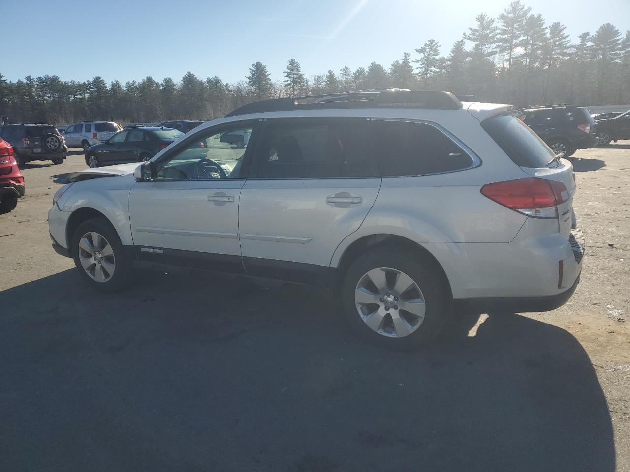 2011 Subaru Outback 2.5I Premium - Image 2