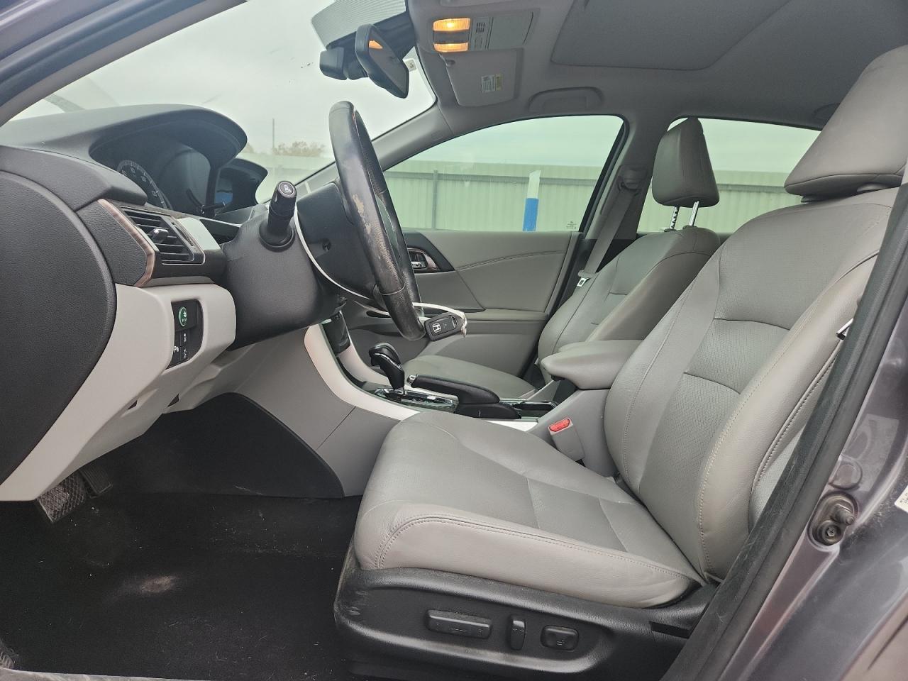 2016 Honda Accord Touring - Фото 7