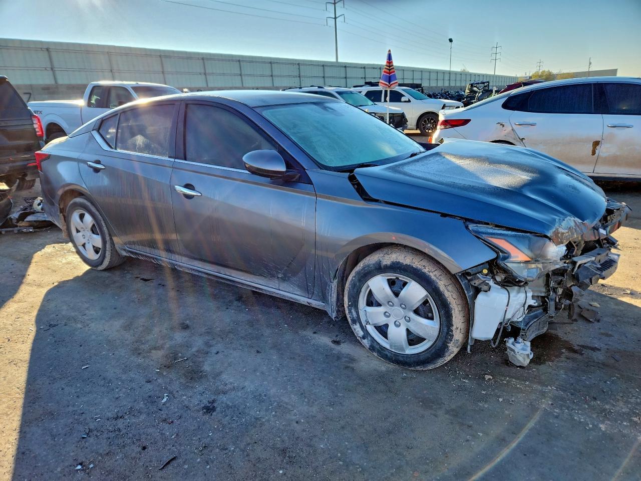 2022 Nissan Altima S - Image 4