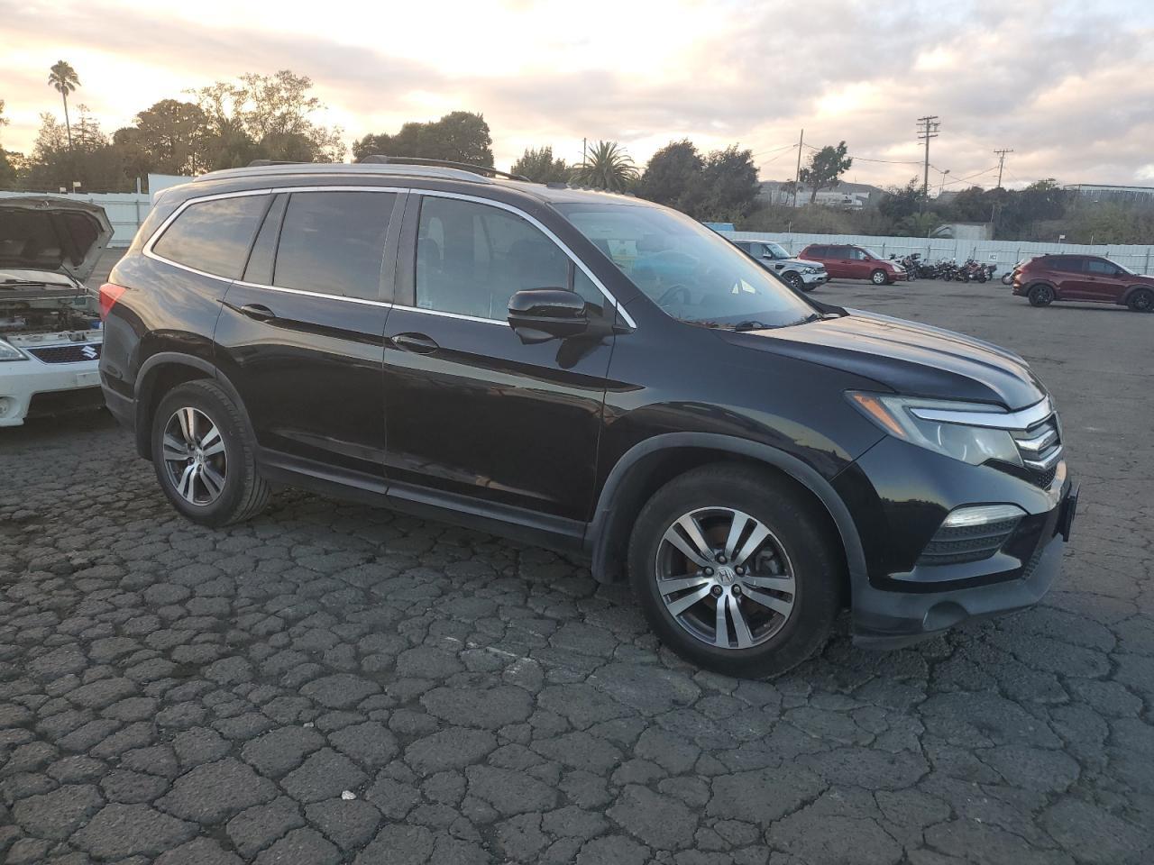 2016 Honda Pilot Exl - Image 4