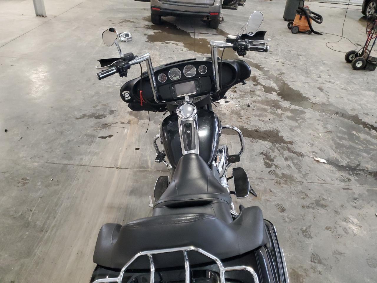 2018 Harley-Davidson Flhtcu Ultra Classic Electra Glide - Фото 6