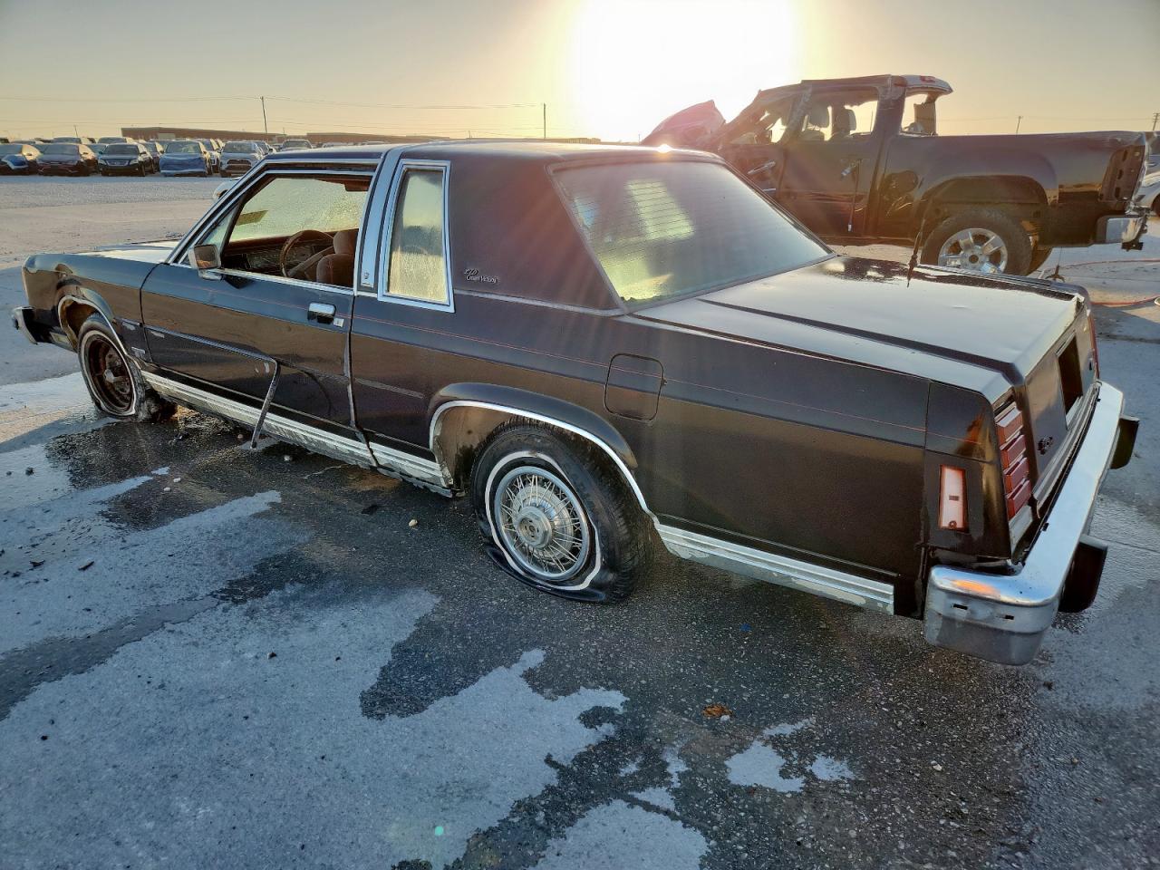 1994 Ford Crown Victoria Lx - Фото 2