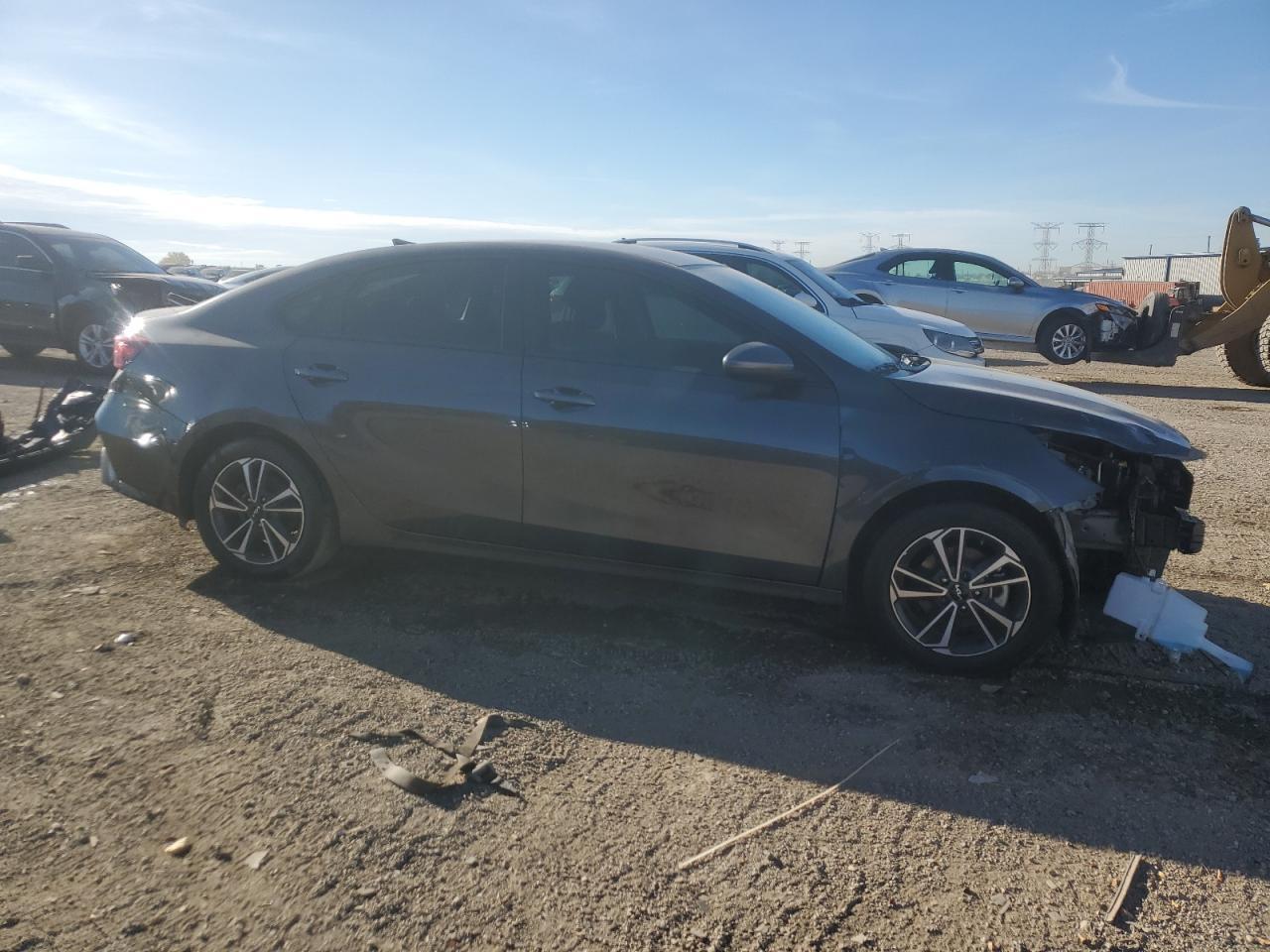 2024 Kia Forte Lx - Фото 4