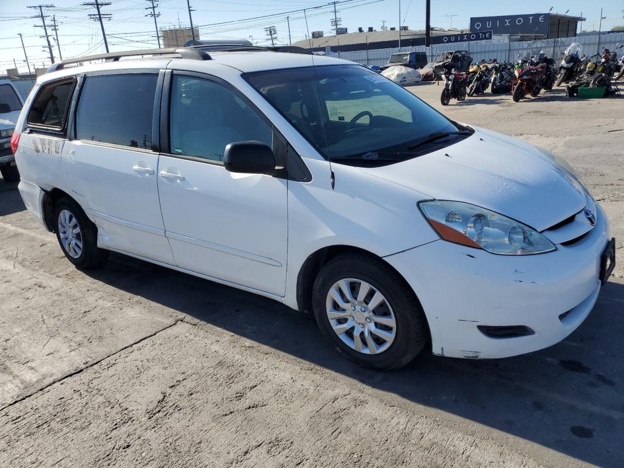 2010 Toyota Sienna Ce - Фото 4