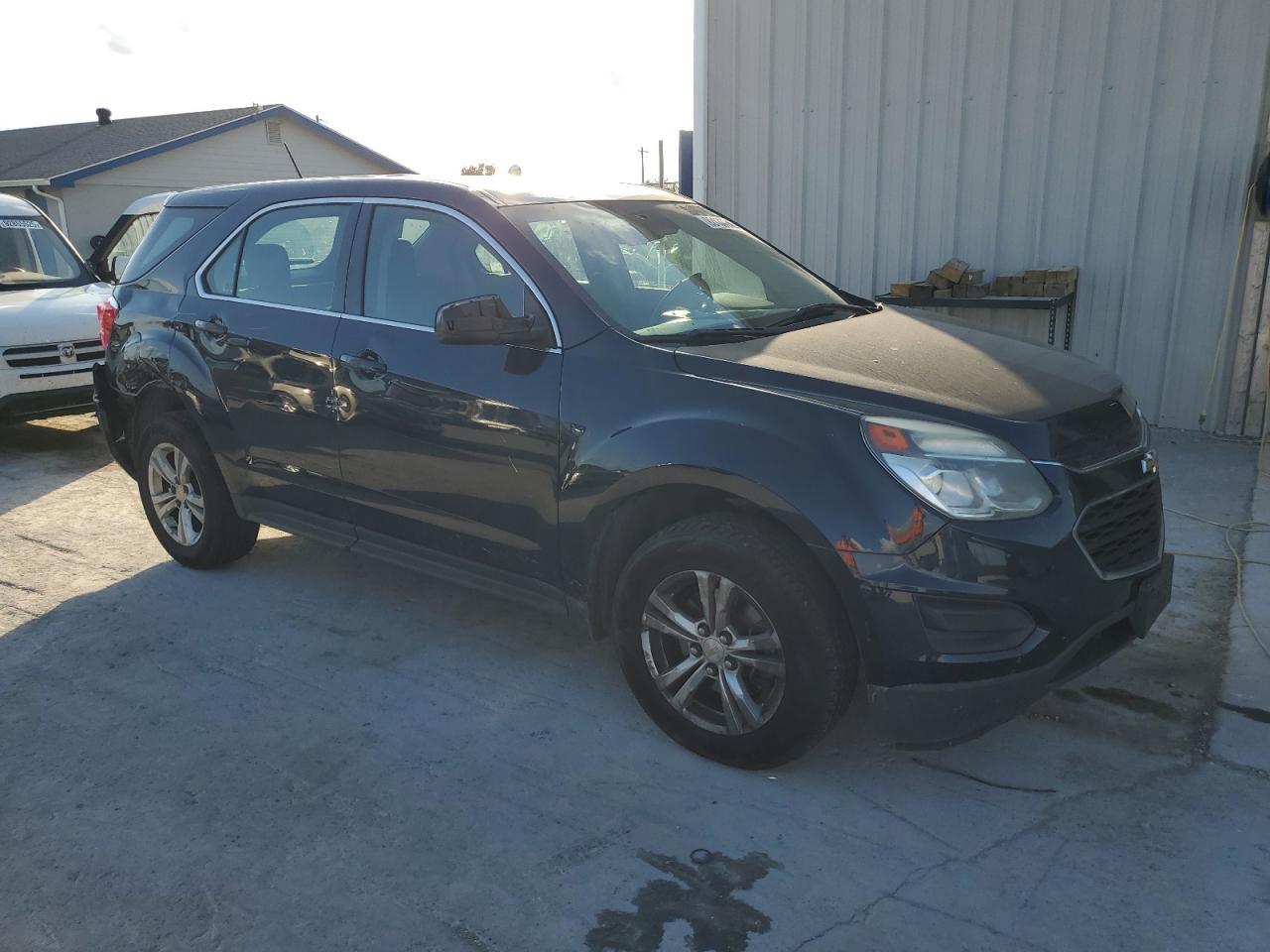 2017 Chevrolet Equinox Ls - Фото 4