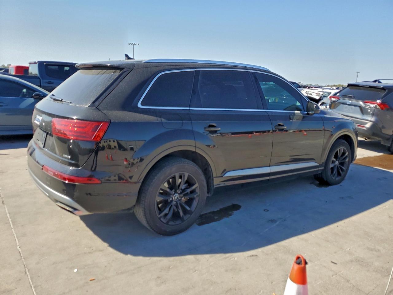 2017 Audi Q7 Premium Plus - Image 3