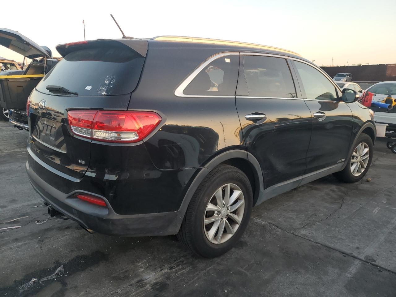 2017 Kia Sorento Lx - Фото 3