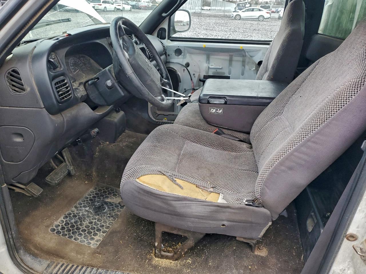 2001 Dodge Ram 2500 - Фото 7
