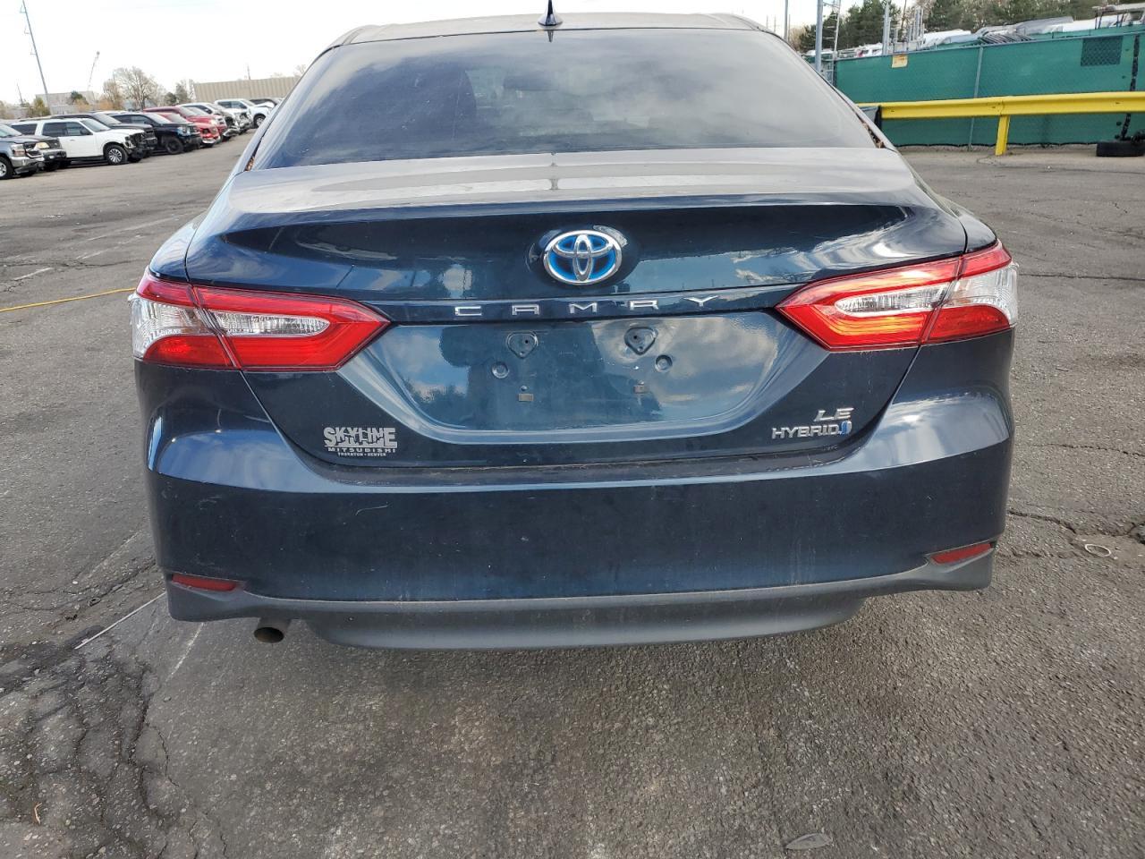 2019 Toyota Camry Le - Фото 6