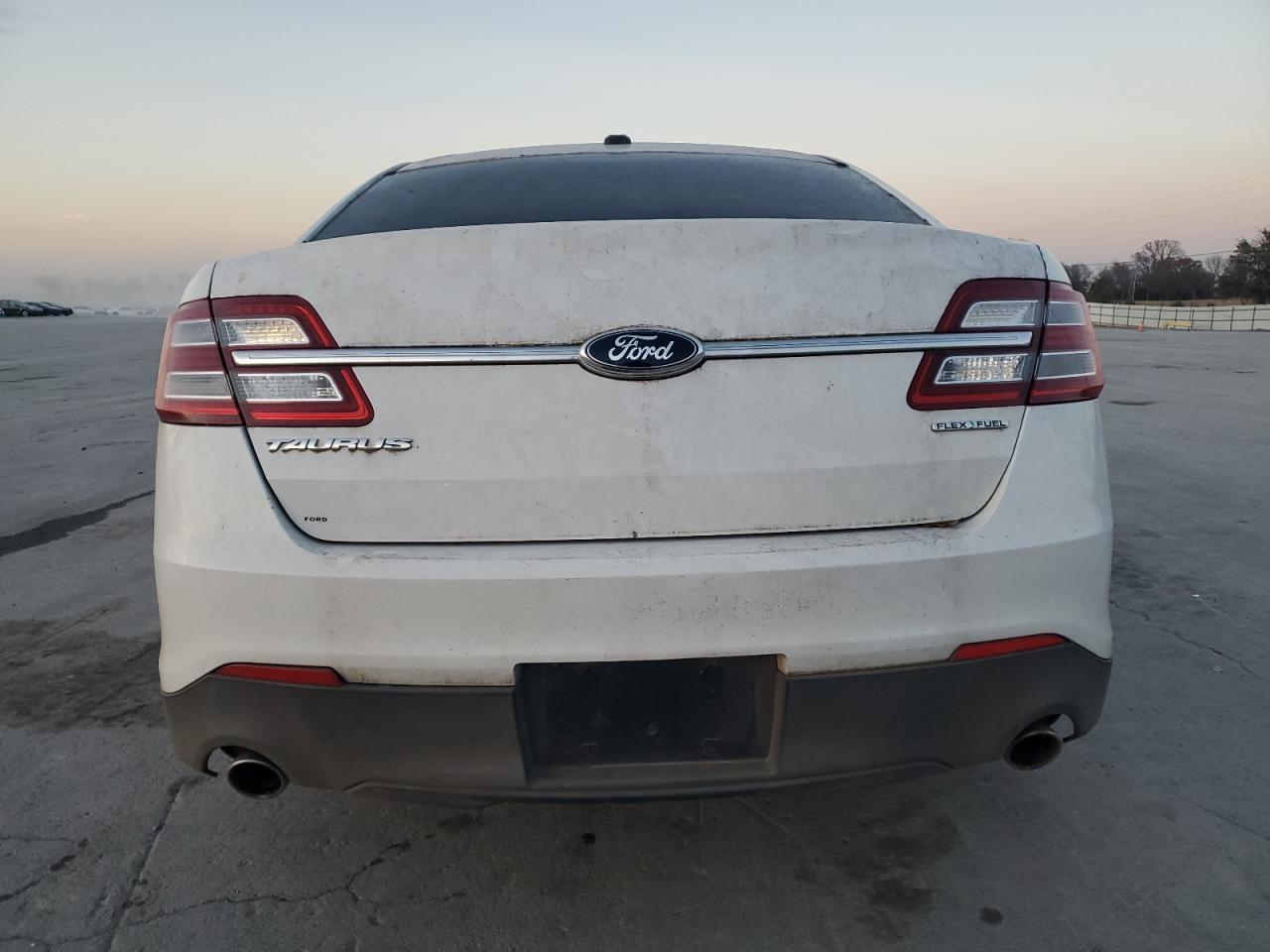 2013 Ford Taurus Se - Фото 6