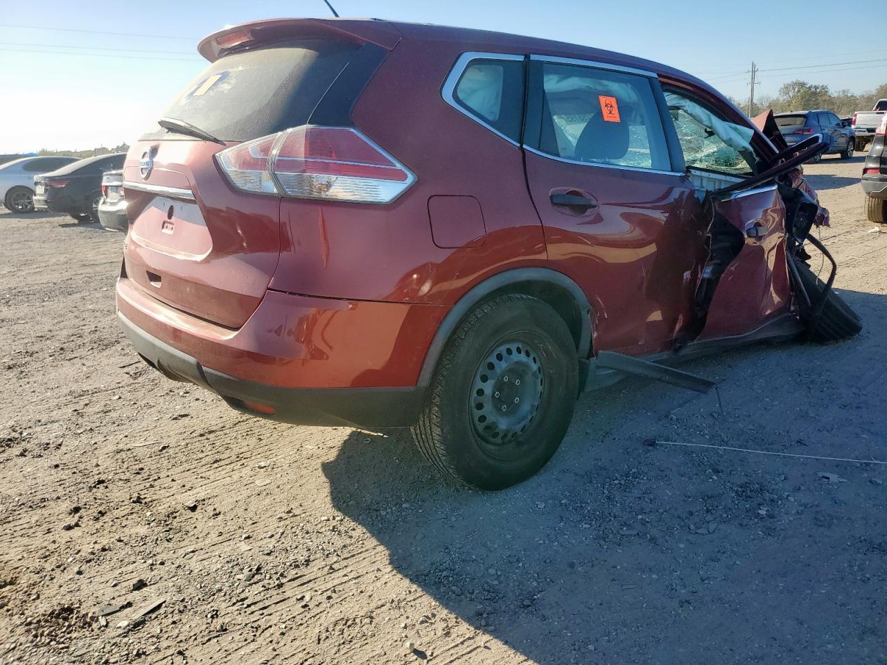 2016 Nissan Rogue S - Image 3