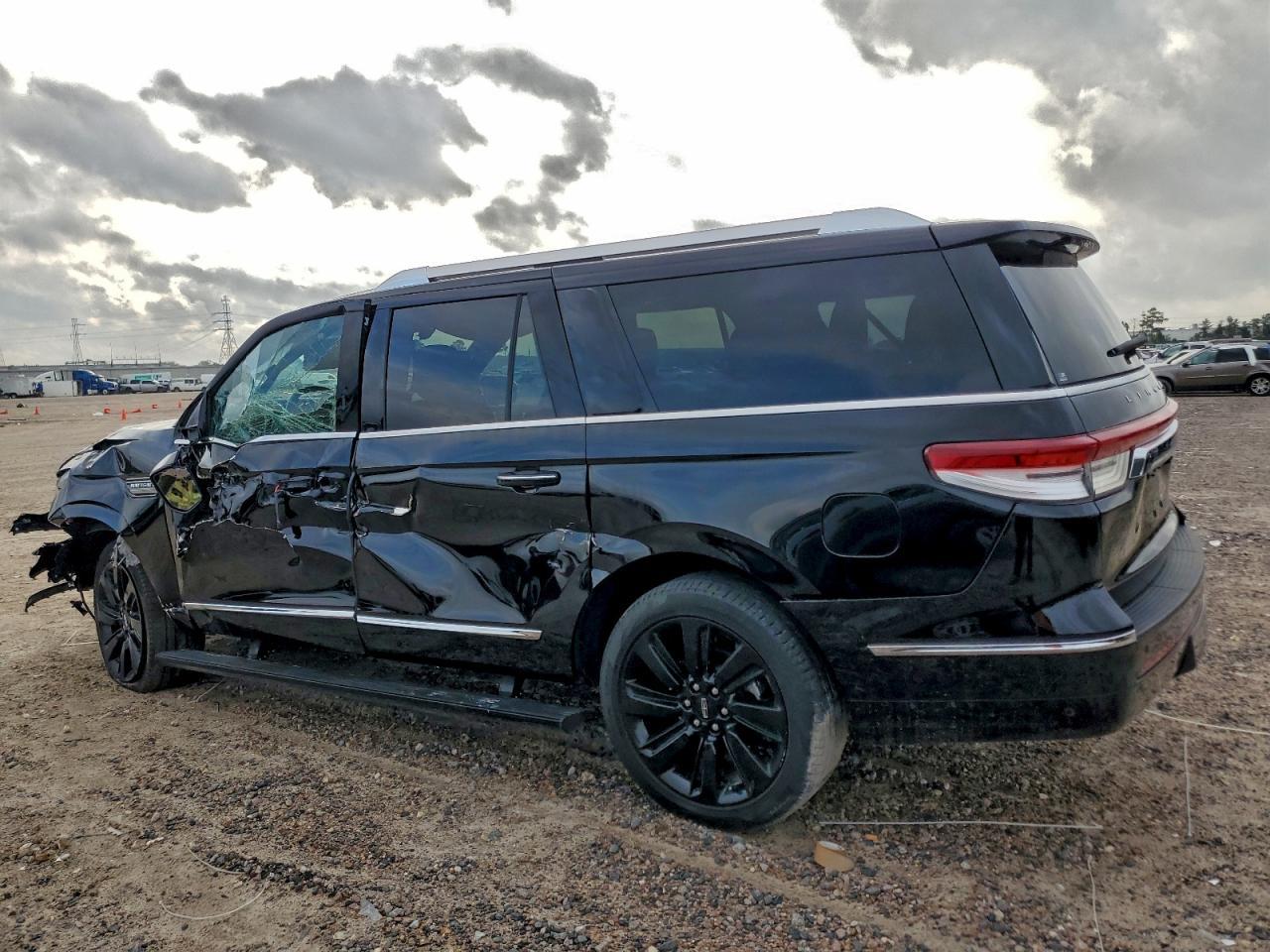 2023 Lincoln Navigator L Reserve - Фото 2