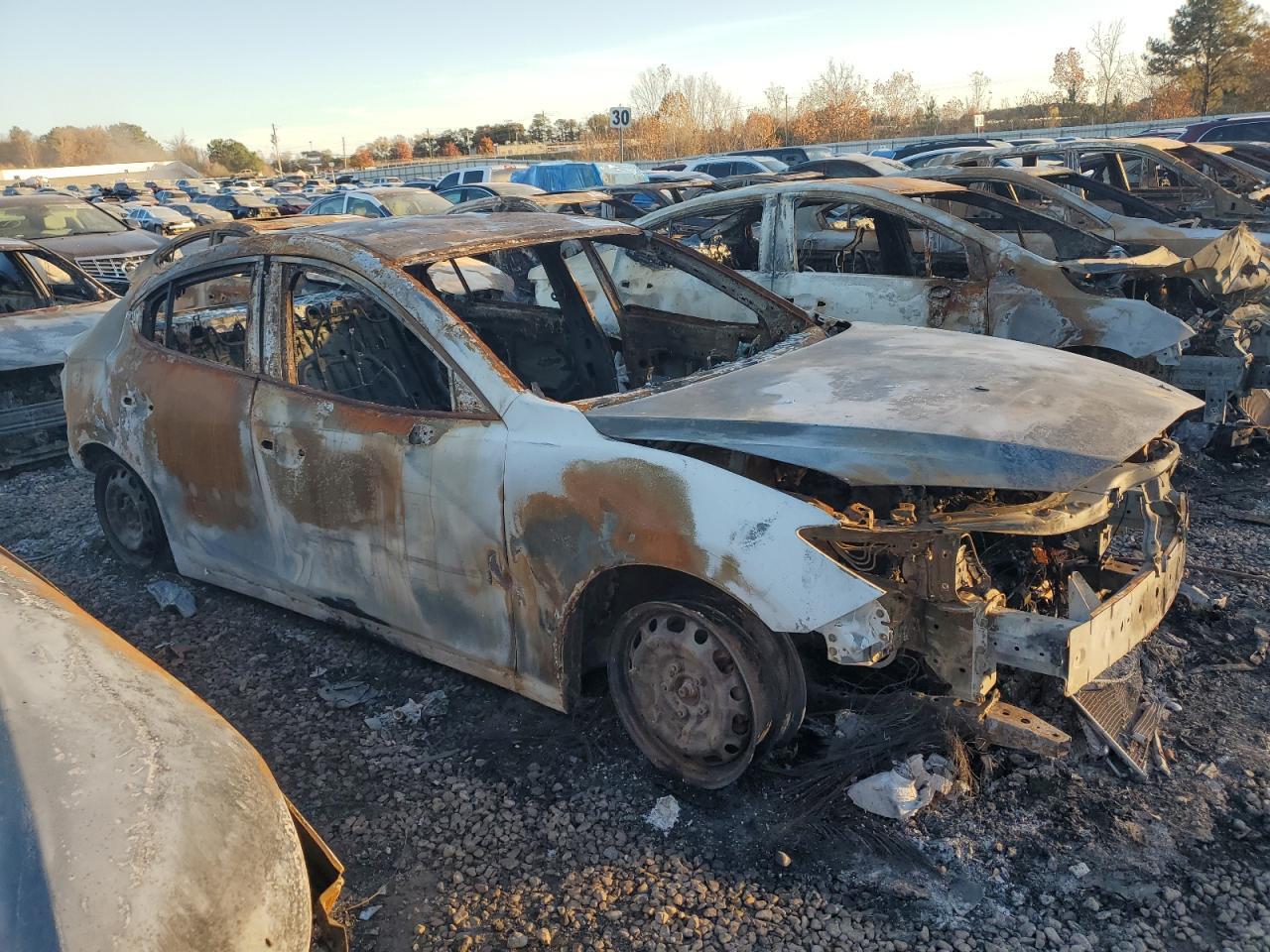 2015 Mazda 3 Sv - Фото 4