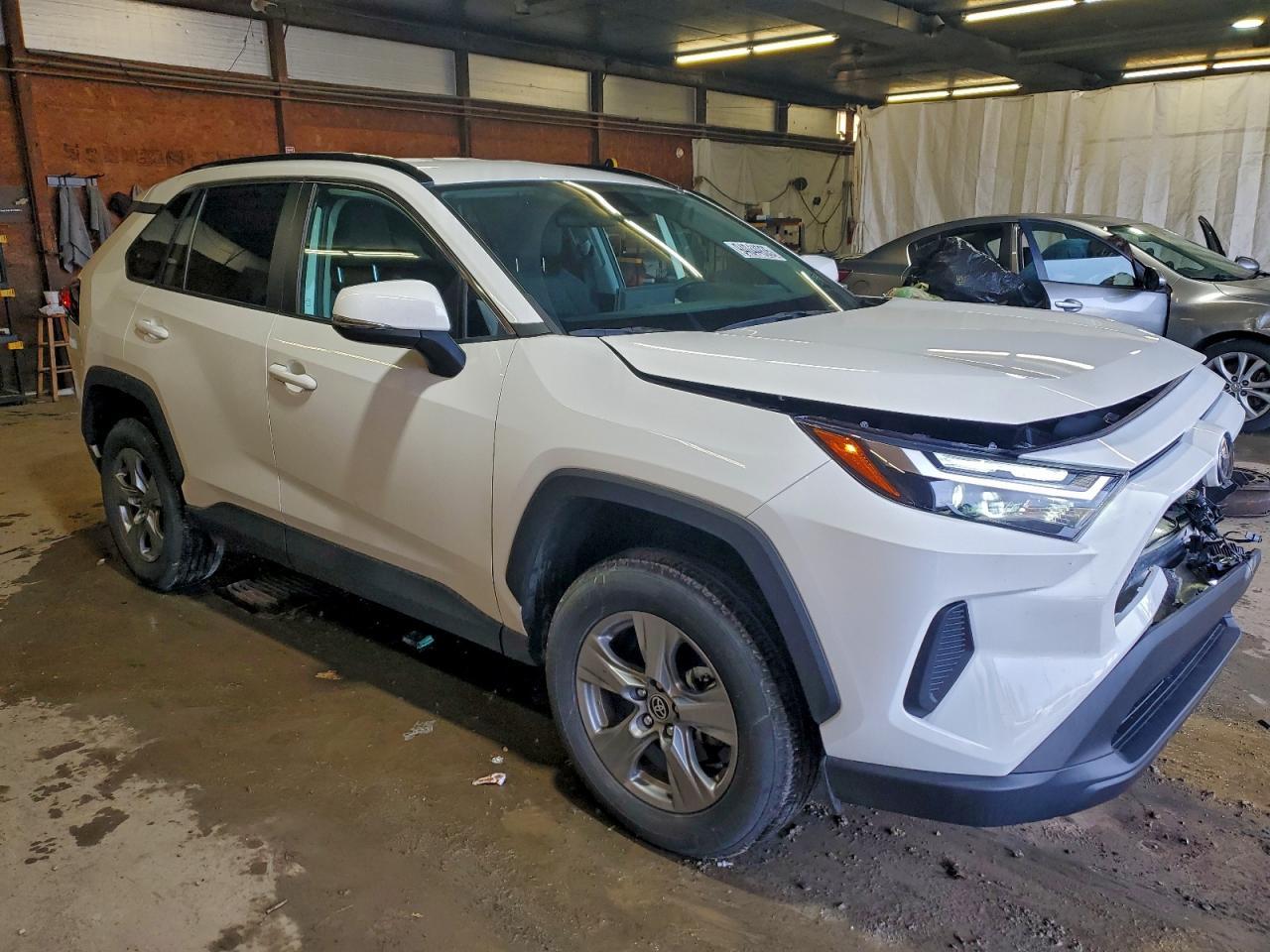2024 Toyota Rav4 Xle - Фото 4