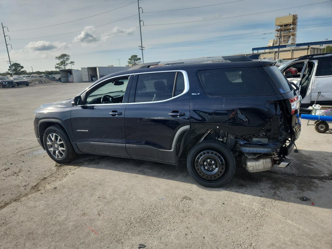 2021 GMC Acadia Slt - Фото 2