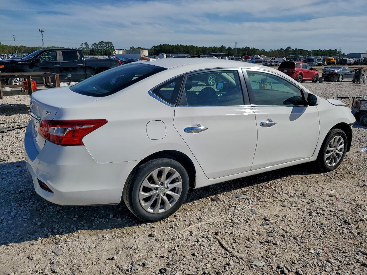 2019 Nissan Sentra Sv - Image 3