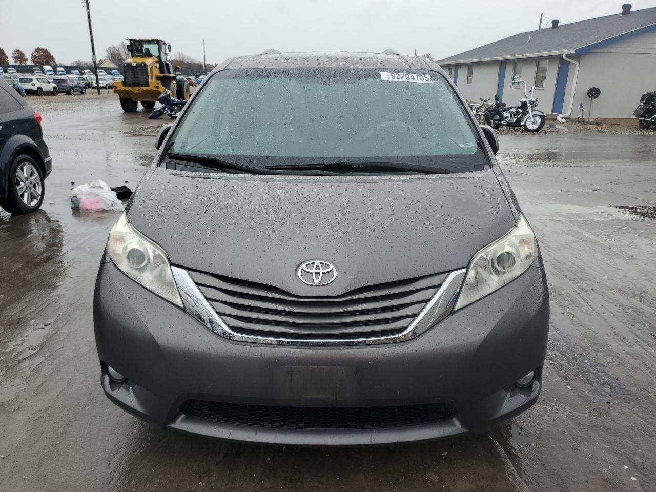 2012 Toyota Sienna Xle - Image 5