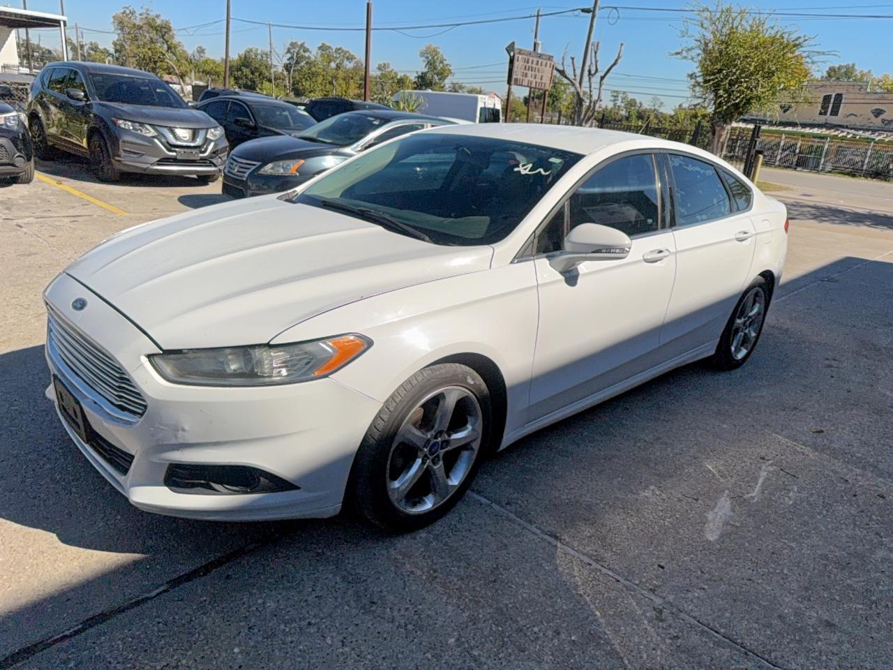 2014 Ford Fusion Se - Фото 2