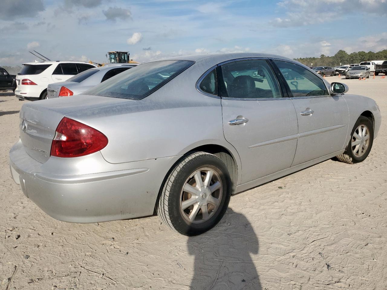 2005 Buick Lacrosse Cxl - Image 3