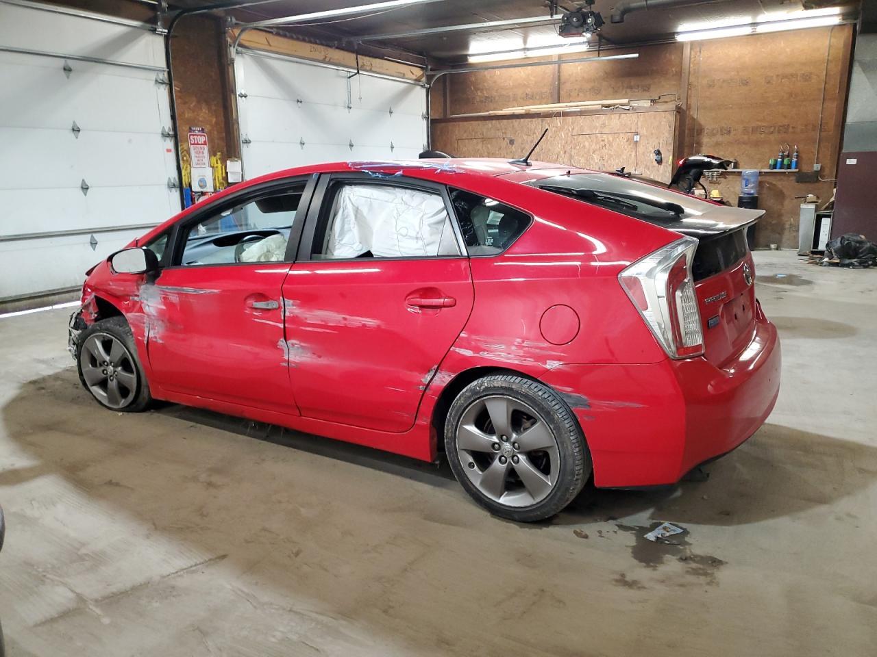 2015 Toyota Prius - Image 2