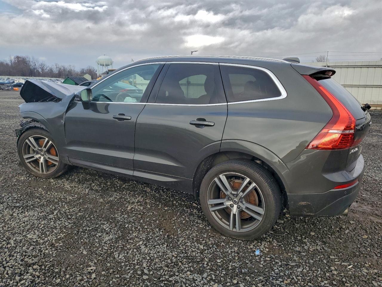 2020 Volvo Xc60 T6 Momentum - Фото 2