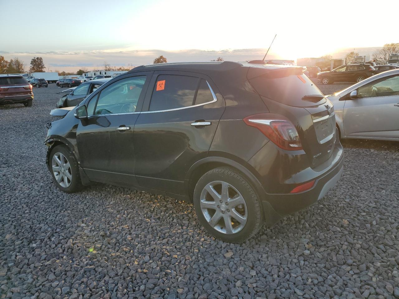 2018 Buick Encore Essence - Фото 2