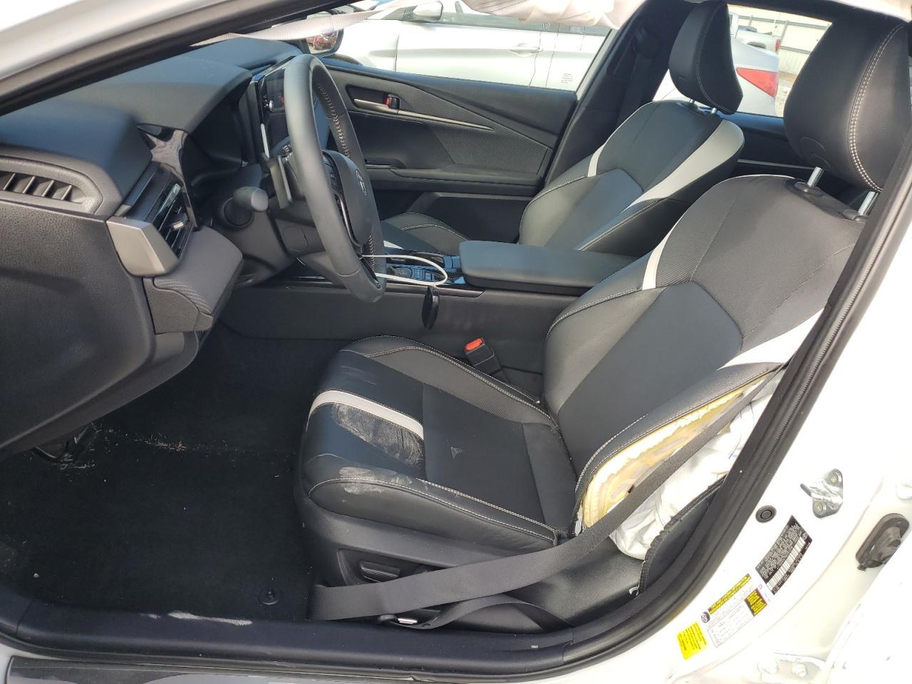 2025 Toyota Camry - Фото 7
