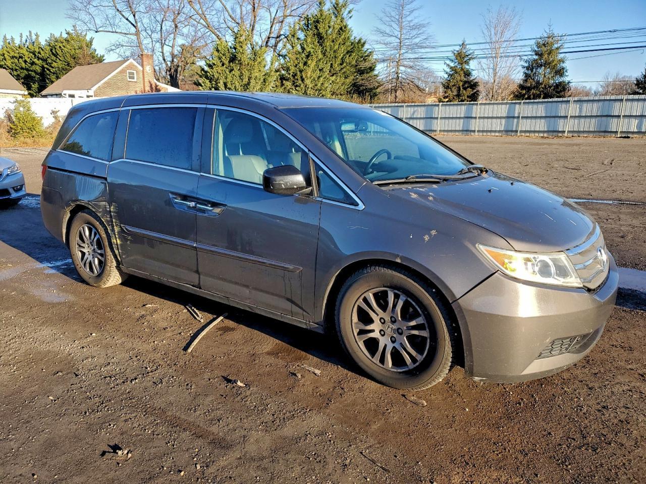 2011 Honda Odyssey Exl - Image 4