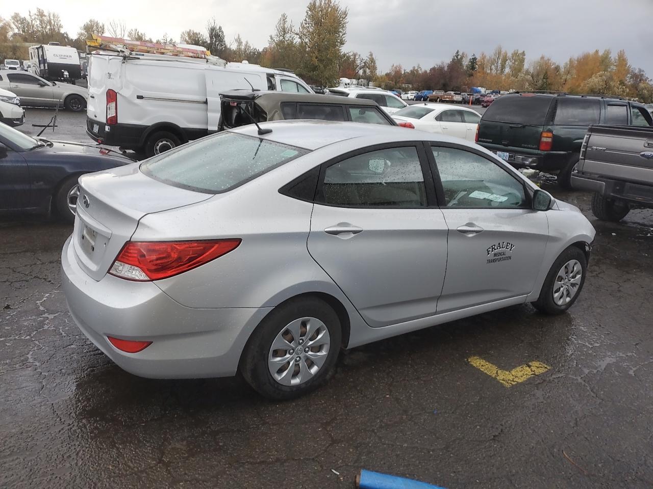 2017 Hyun Accent Se - Фото 3