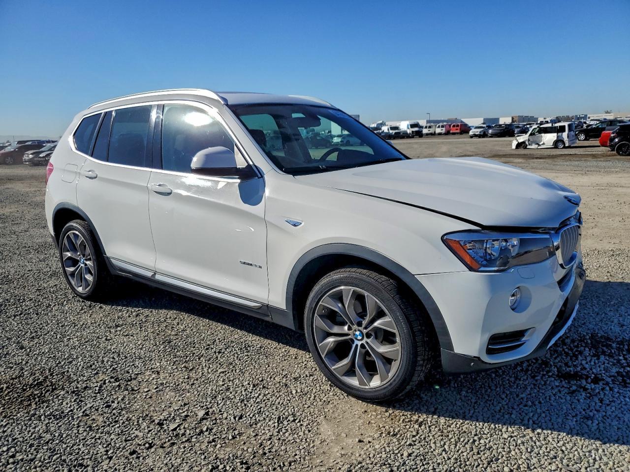 2015 BMW X3 Sdrive28I - Image 4