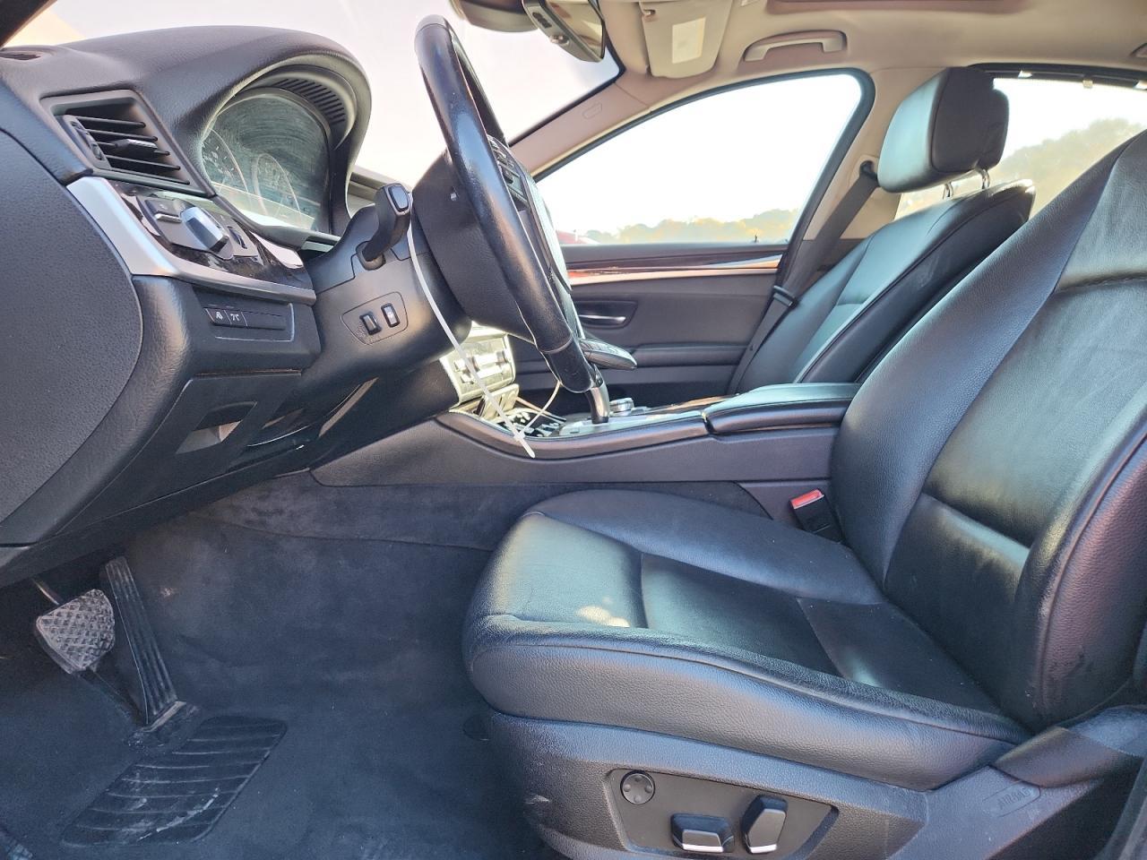 2011 BMW 535 Xi - Image 7