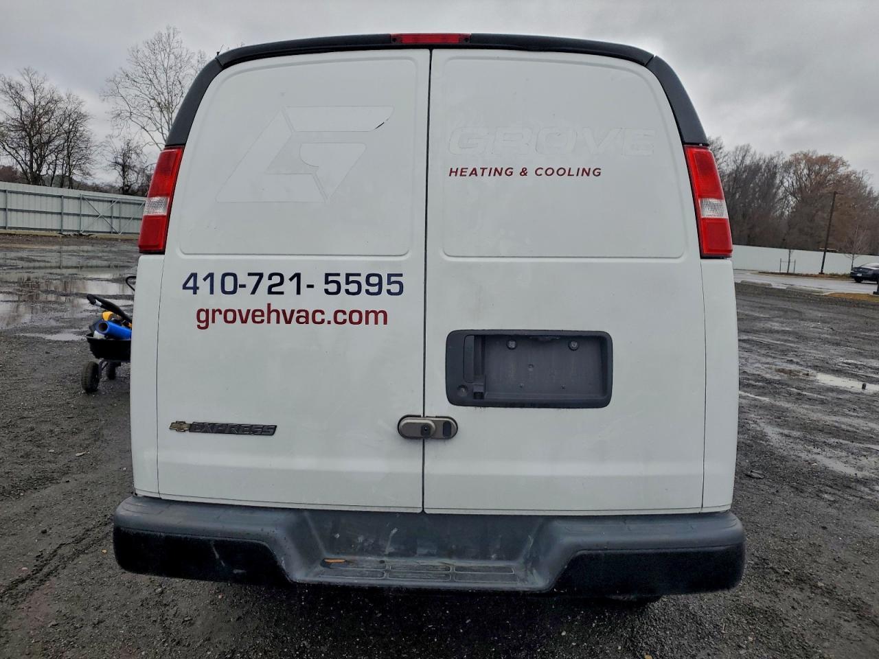2023 Chevrolet Express 2500 Delivery Van - Фото 6