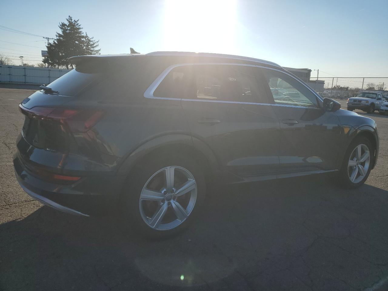 2019 Audi E-Tron Prestige - Image 3