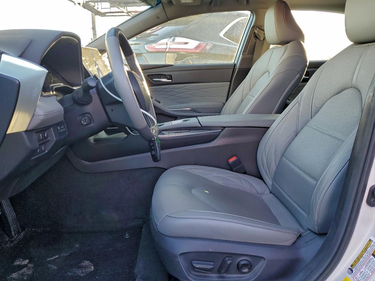 2021 Toyota Avalon Limited - Фото 7