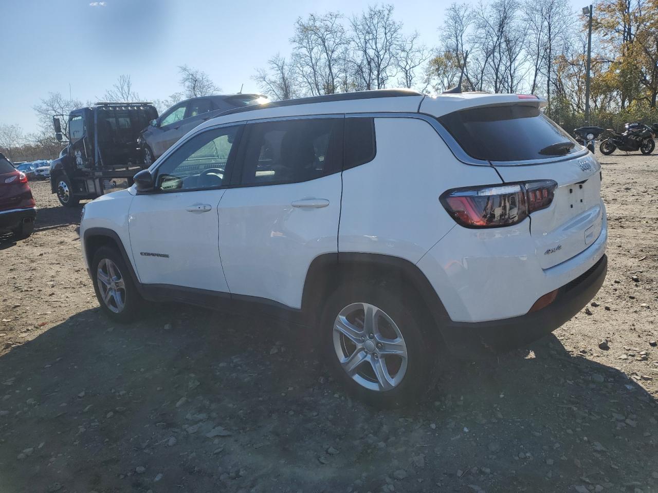 2023 Jeep Compass Latitude - Image 2