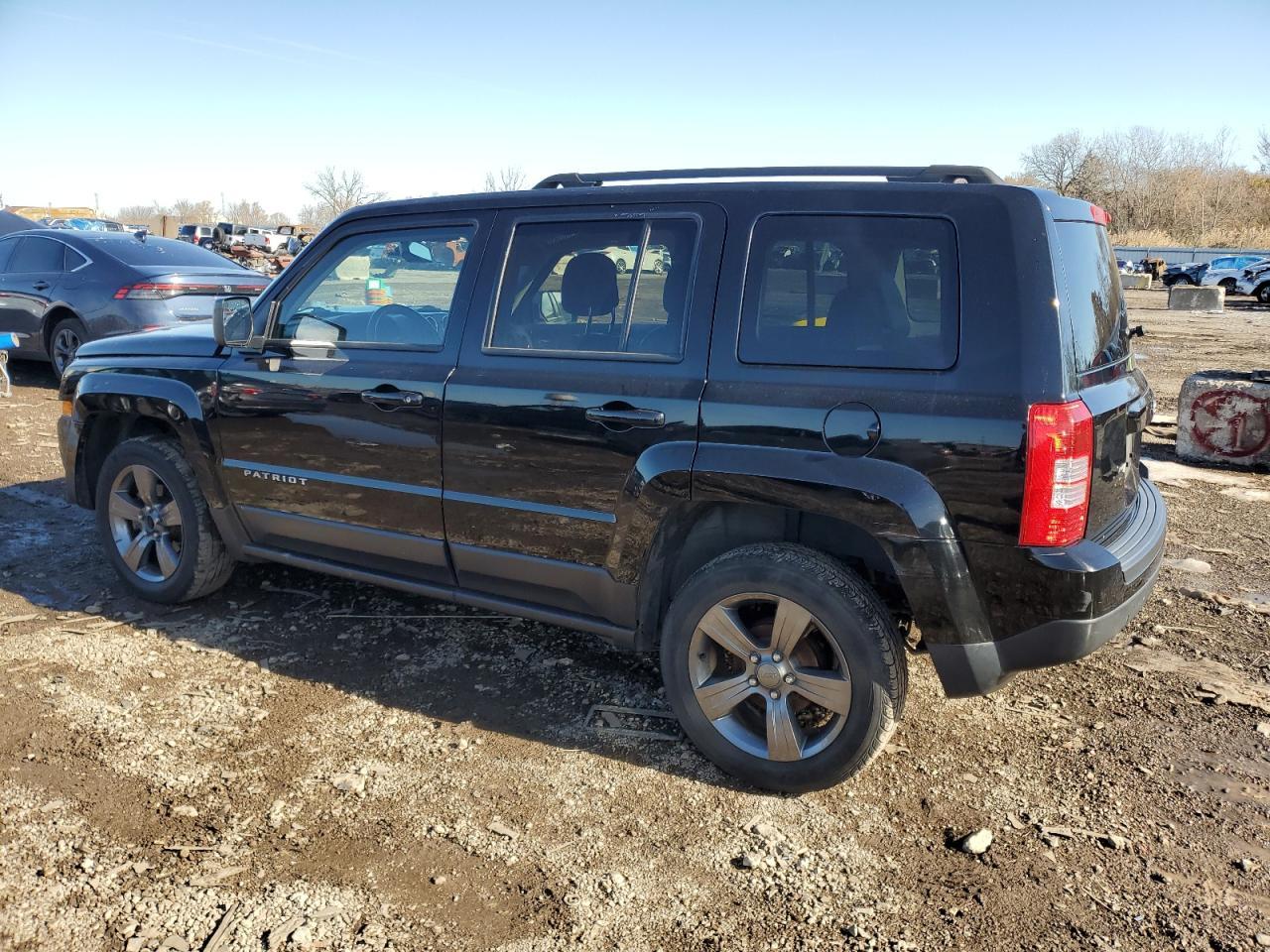 2014 Jeep Patriot Latitude - Фото 2