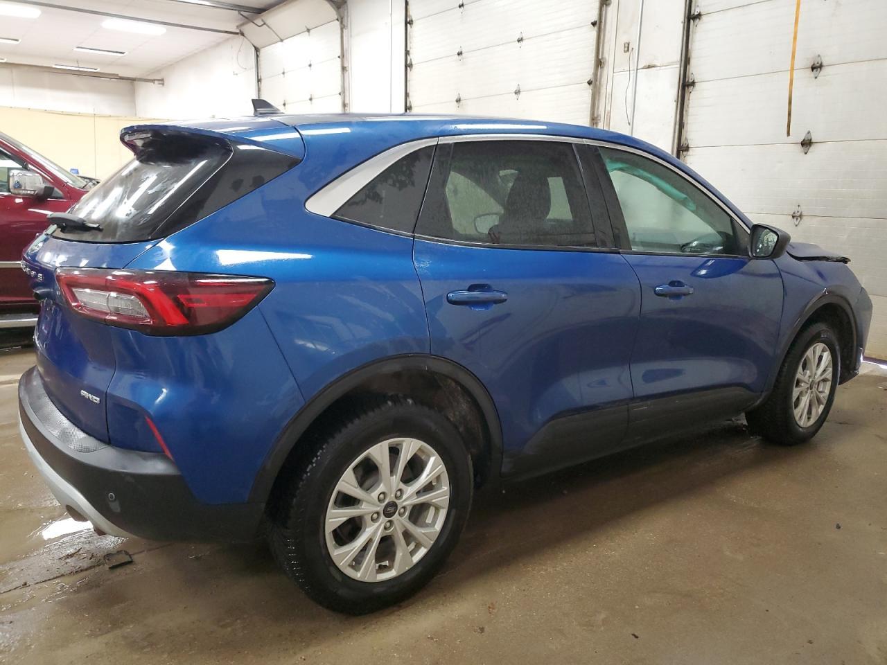 2023 Ford Escape Active - Фото 3