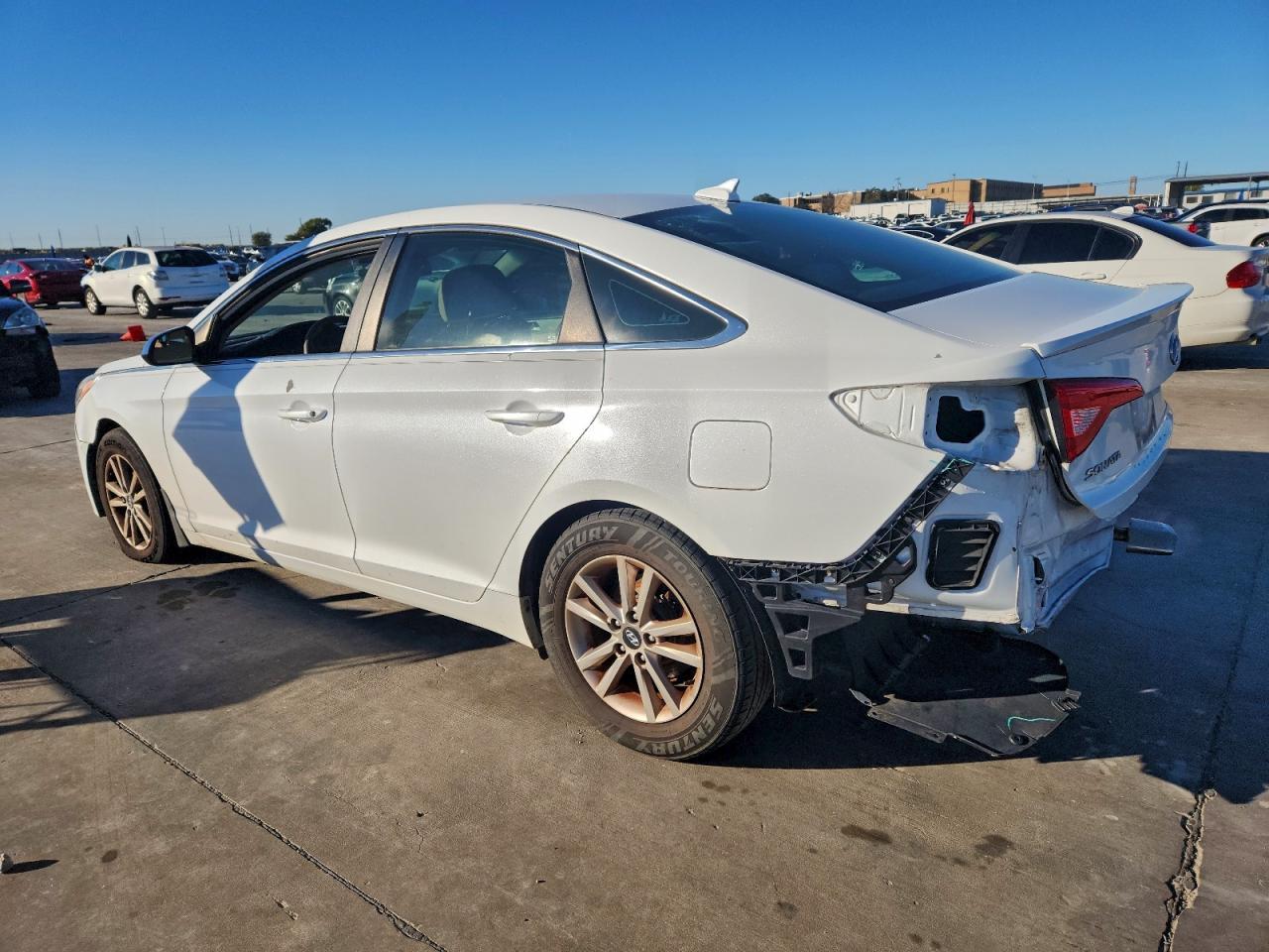 2016 Hyundai Sonata Se - Image 2