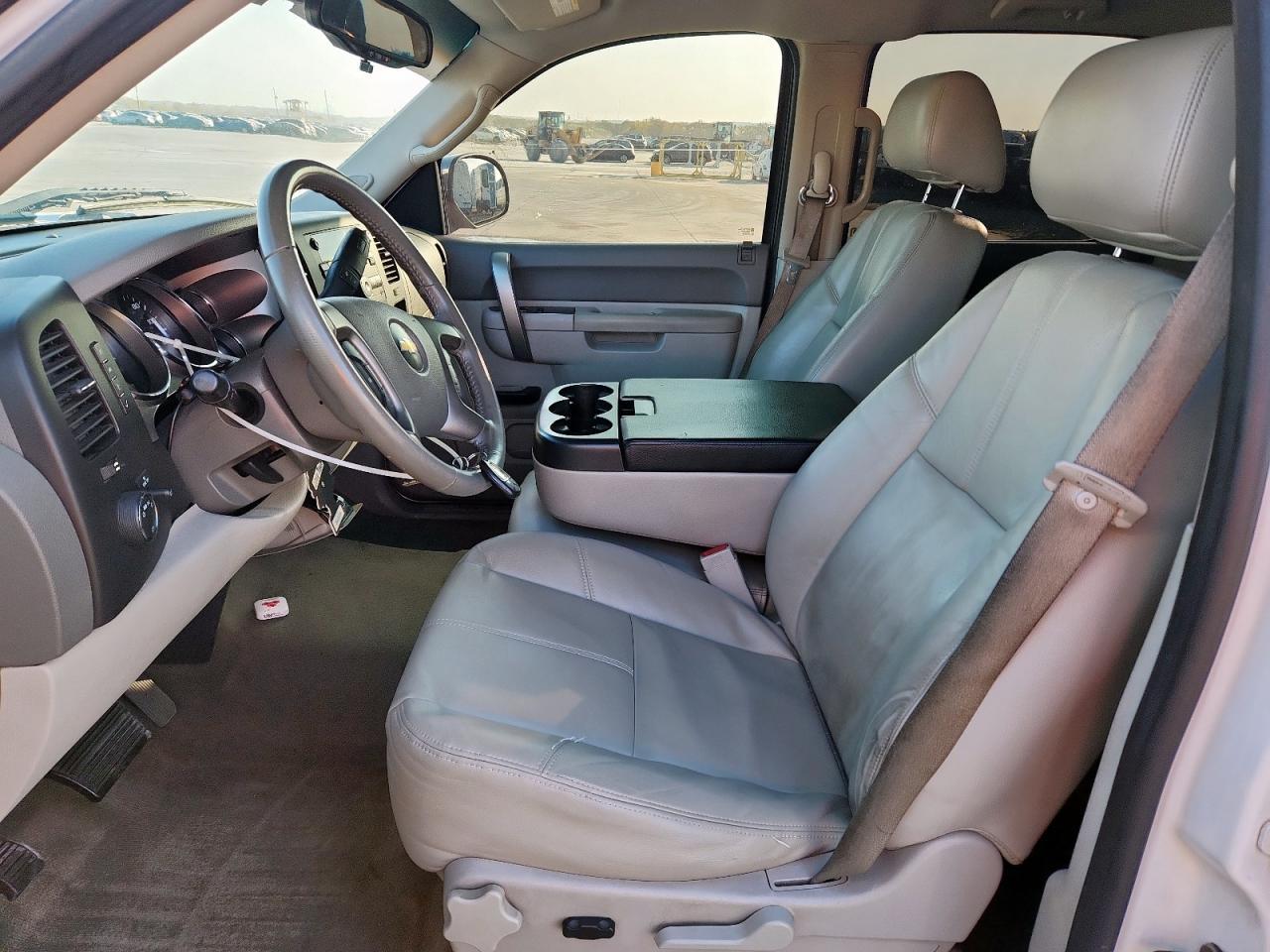 2012 Chevrolet Silverado C1500 Lt - Image 7