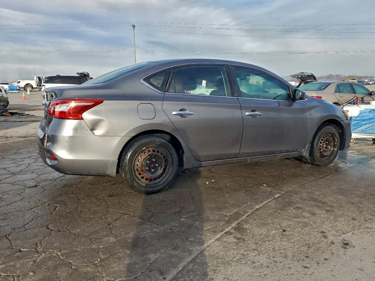 2017 Nissan Sentra S - Фото 3