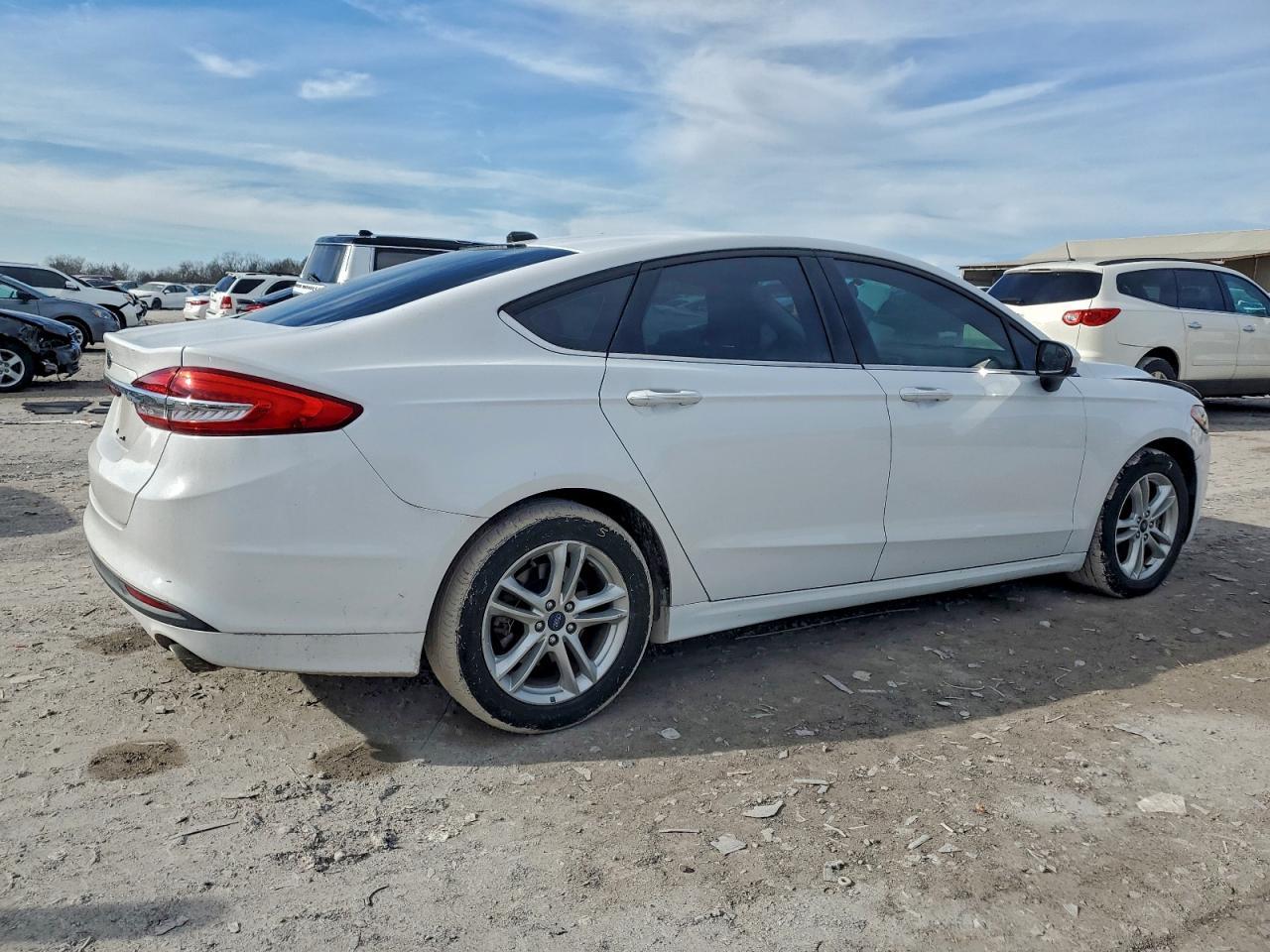 2018 Ford Fusion Se - Фото 3