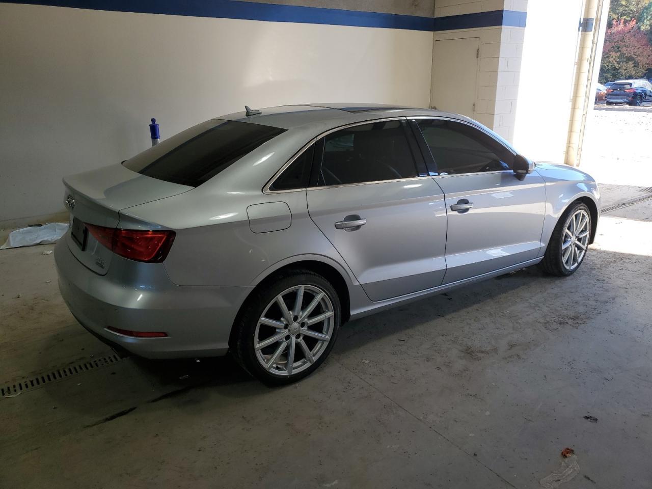 2015 Audi A3 Premium - Фото 3