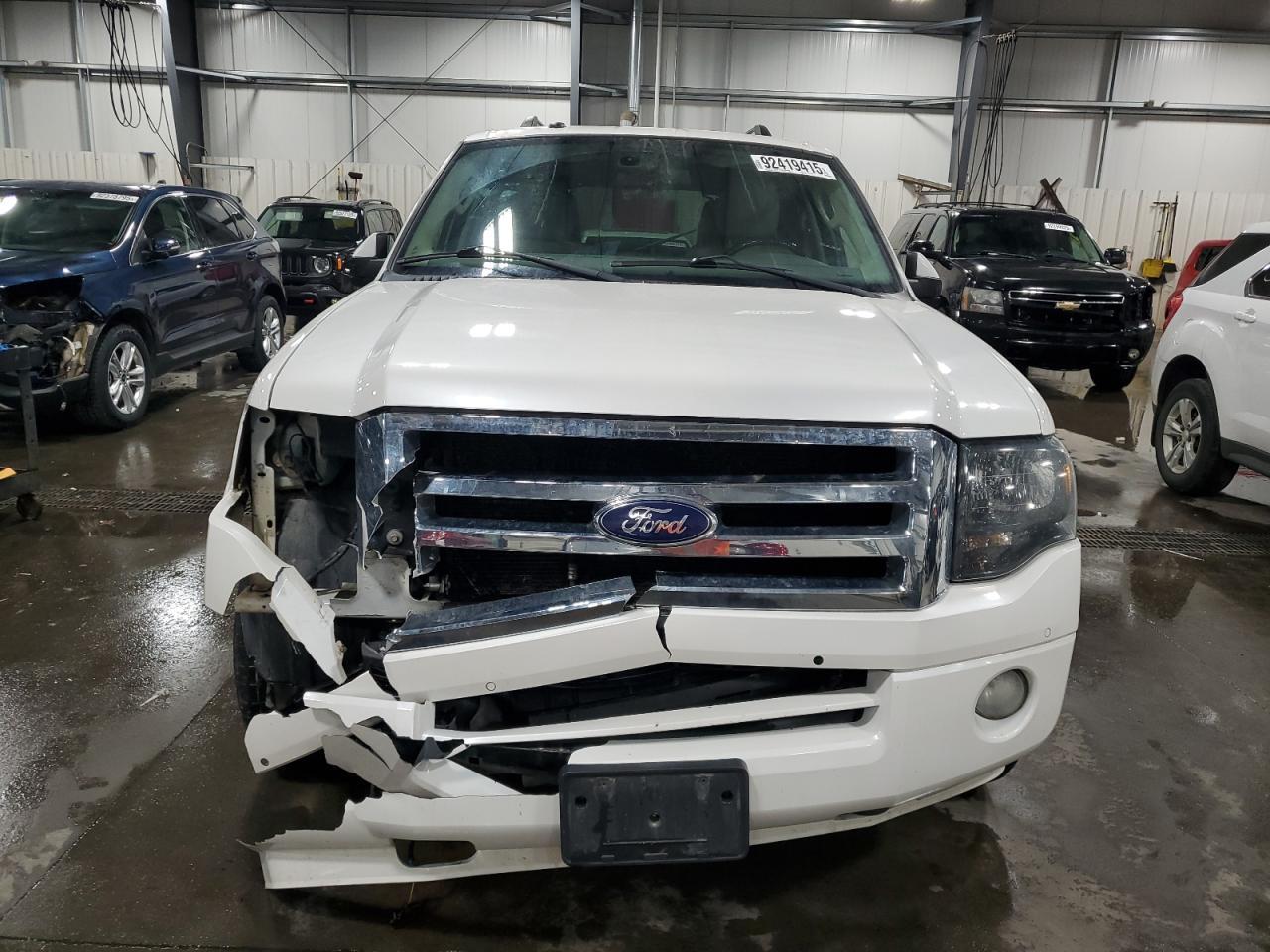 2014 Ford Expedition Limited - Image 5