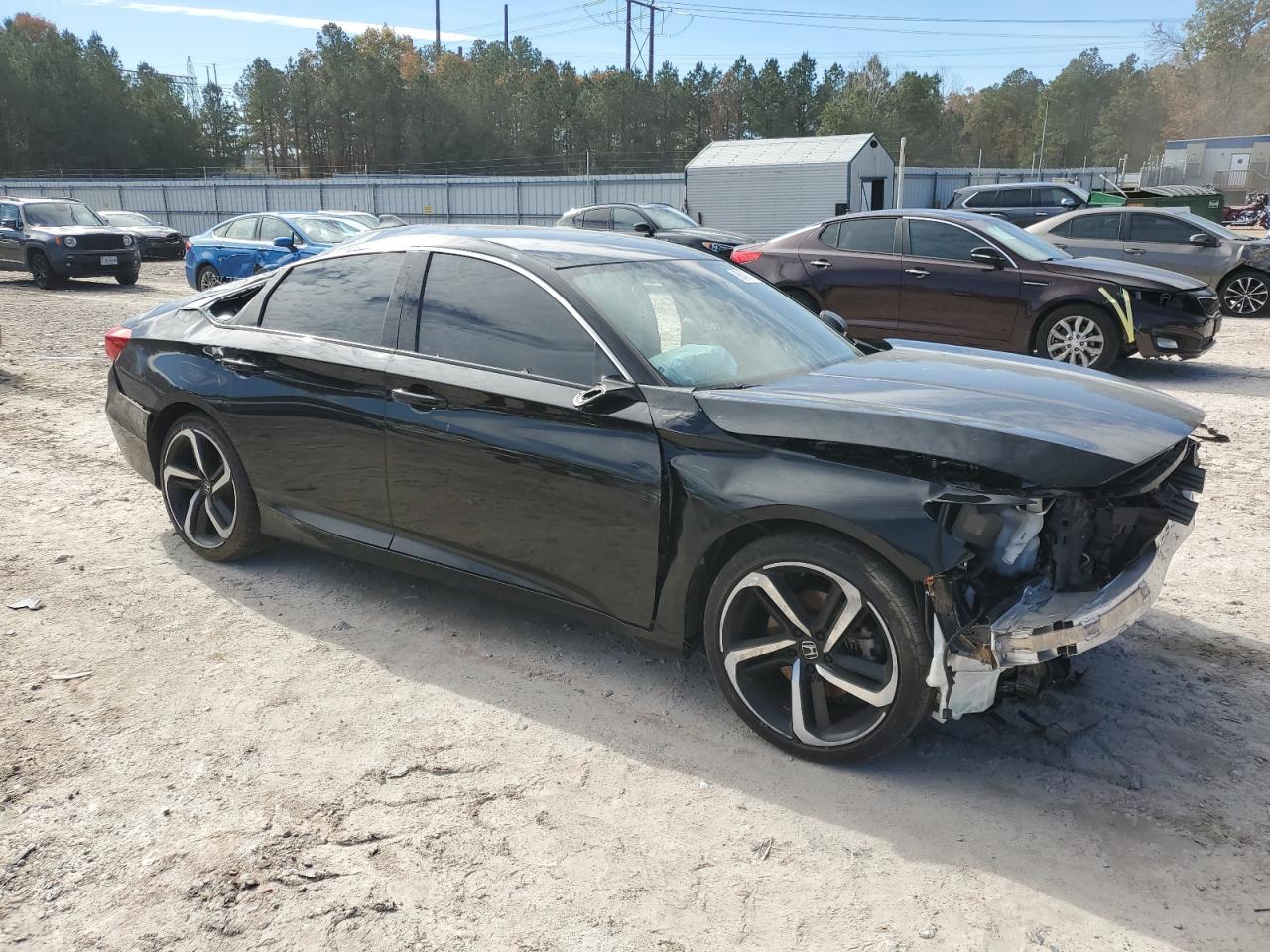2022 Honda Accord Sport - Image 4