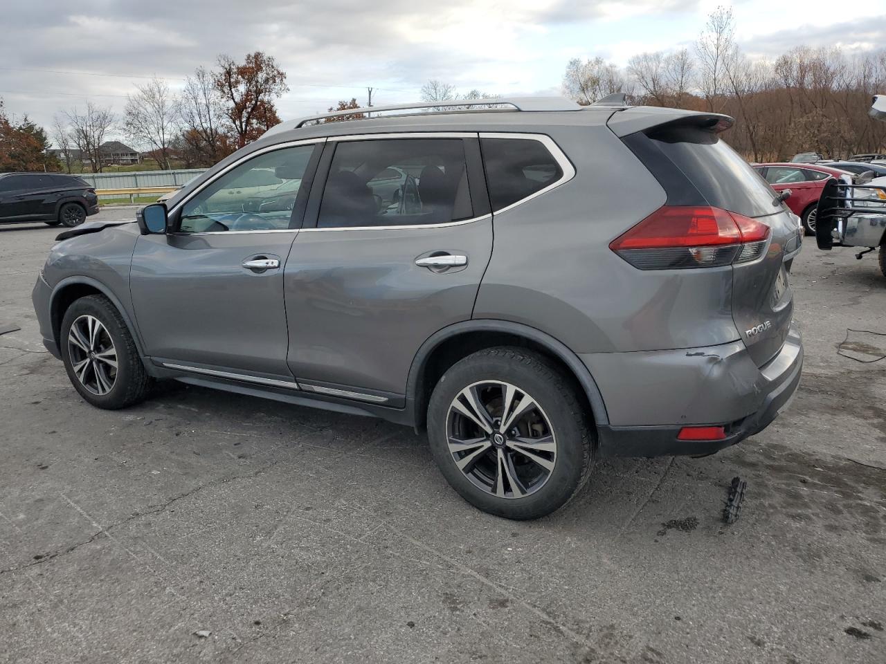 2018 Nissan Rogue S - Фото 2