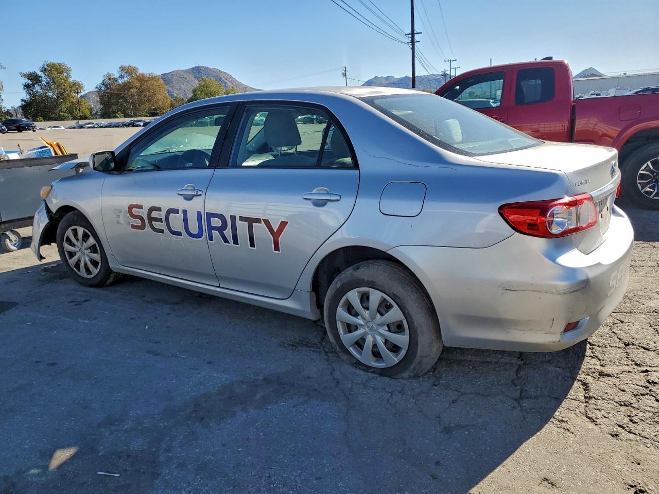 2011 Toyota Corolla Base - Фото 2
