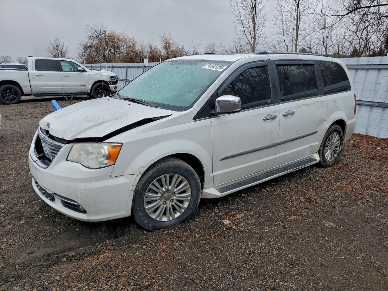 2014 Chrysler Town & Country Limited
