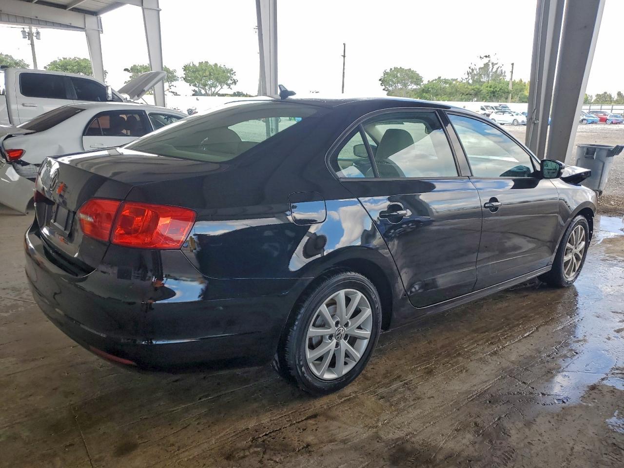 2011 Volkswagen Jetta Se - Фото 3